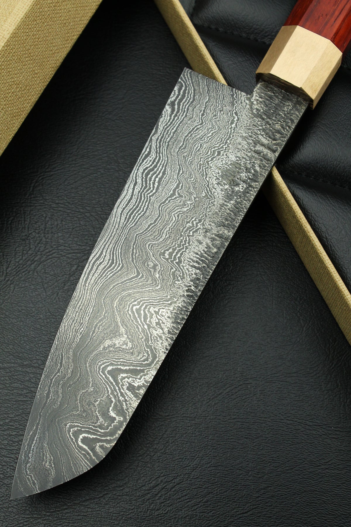 Padouk-Damast-Santoku 215, achteckiger Griff, 2,1