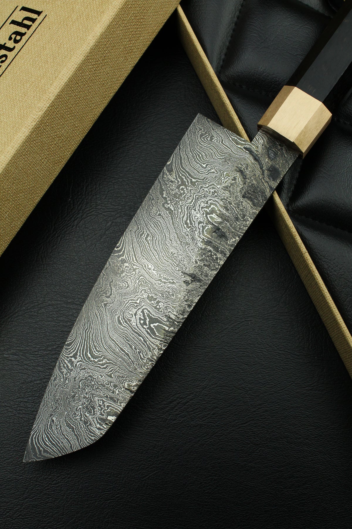 Damast-Santoku 215, achteckig, 2,2