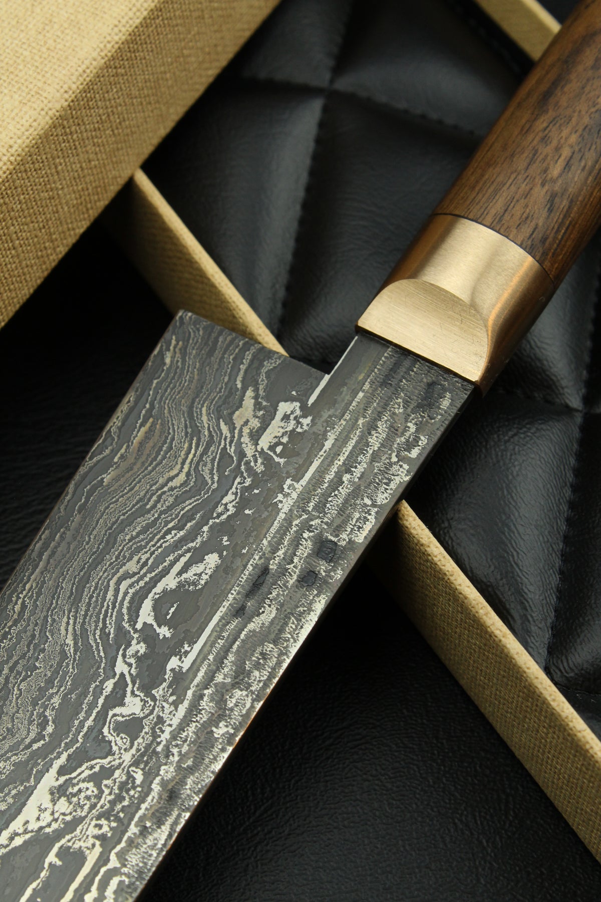 Damascus-Santoku aus deutschem Walnussholz (HK)