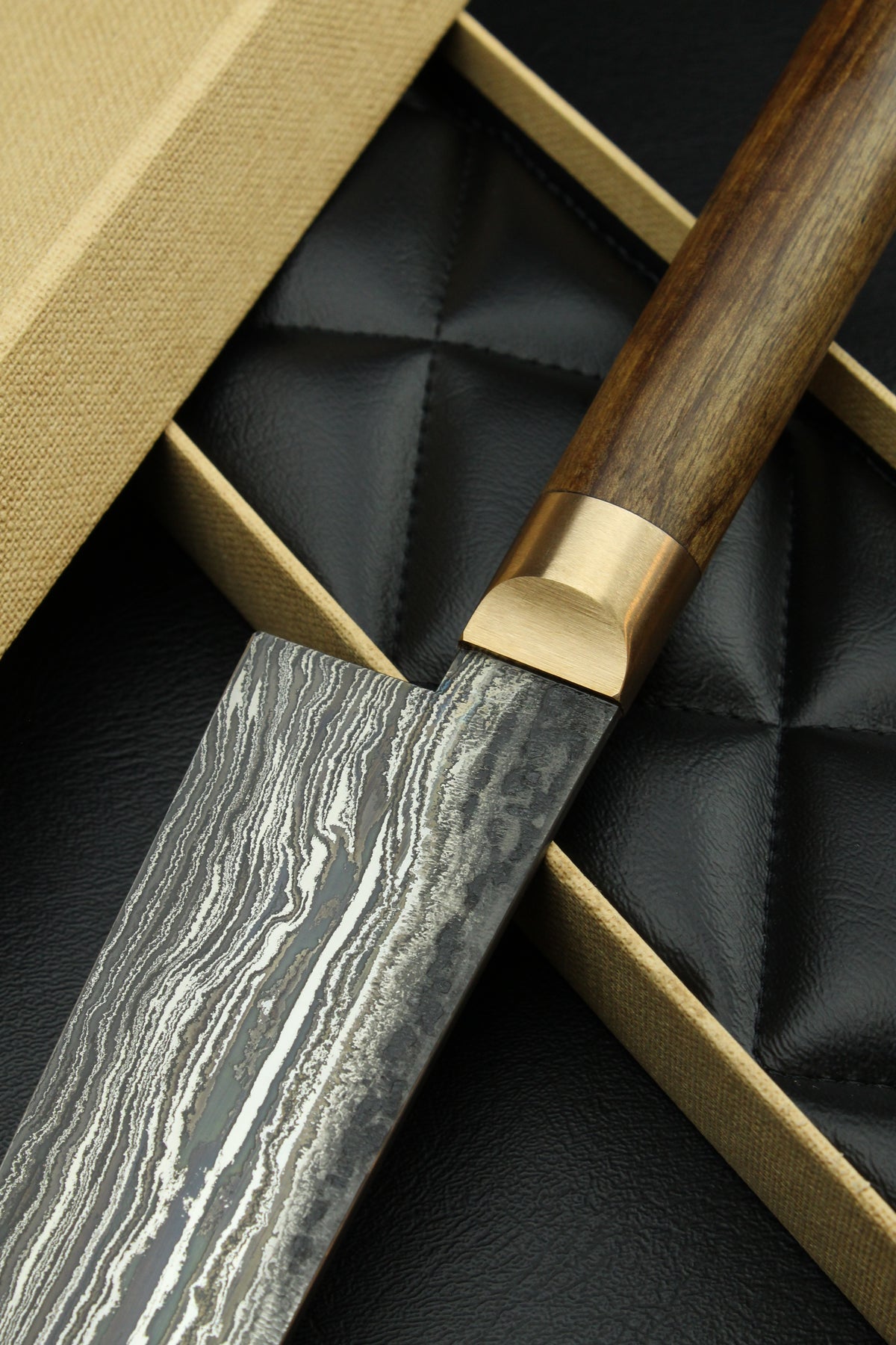 Damascus-Gyuto HK German G-Walnut
