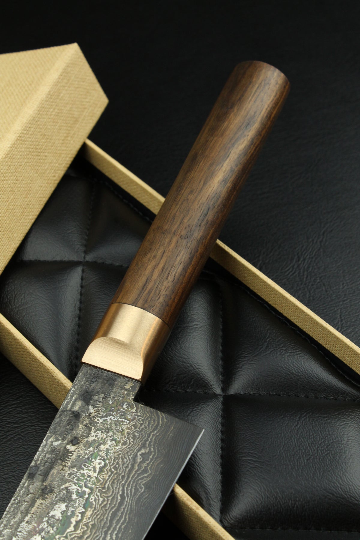 Damascus Gyuto 320L1 Deutsche Walnuss