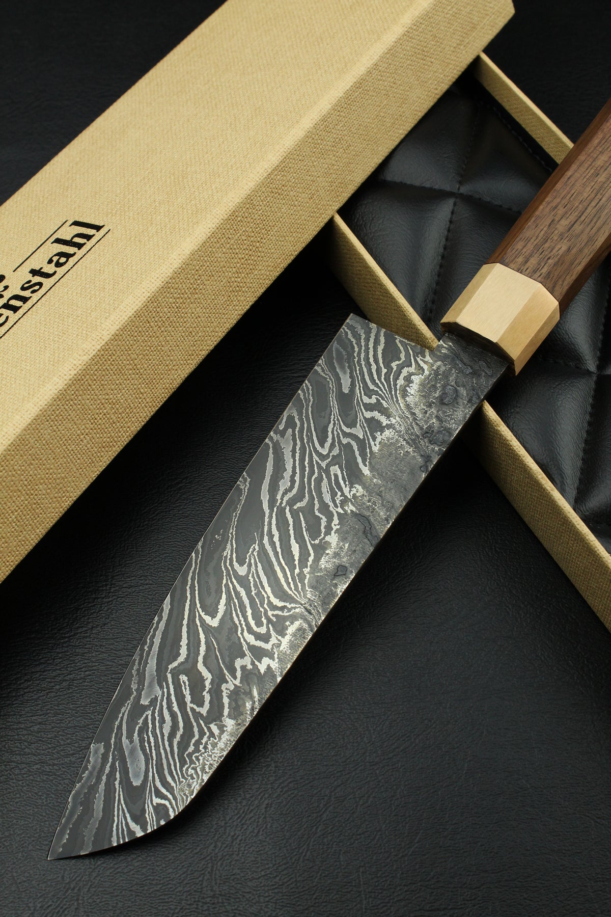Damascus-Santoku aus schwarzem Walnussholz