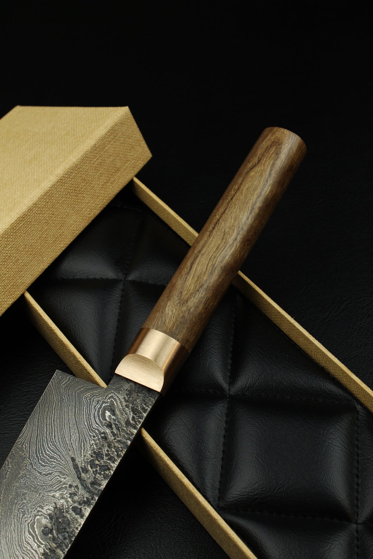 Gyutoknife Damaststahl HL Torsion-Walnuss