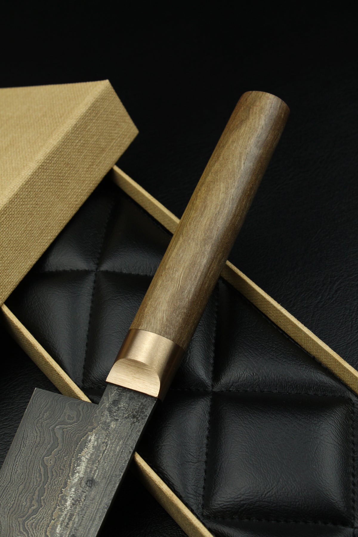 Damast-Santoku Patina 320L Walnuss Oval