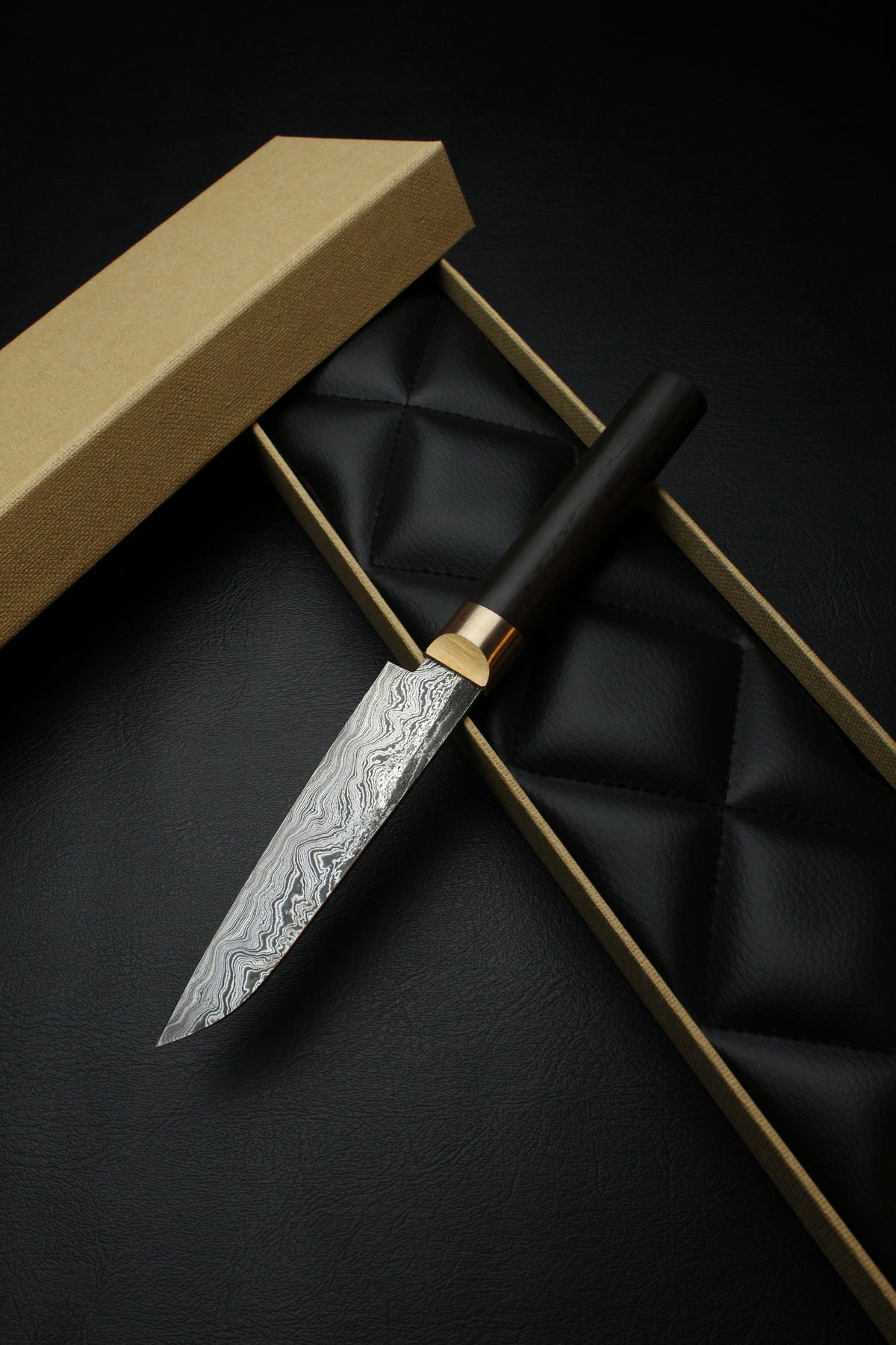 Kleines Taschenmesser aus Torf-Eiche, oval, 3,0