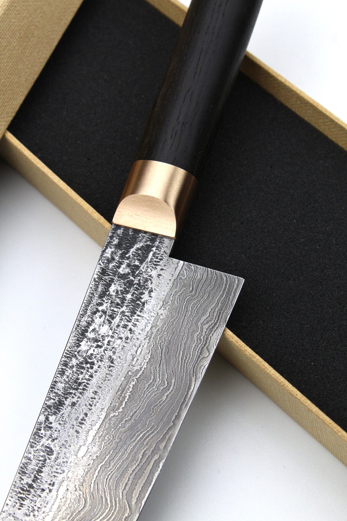 Gyuto Damast Mooreiche oval