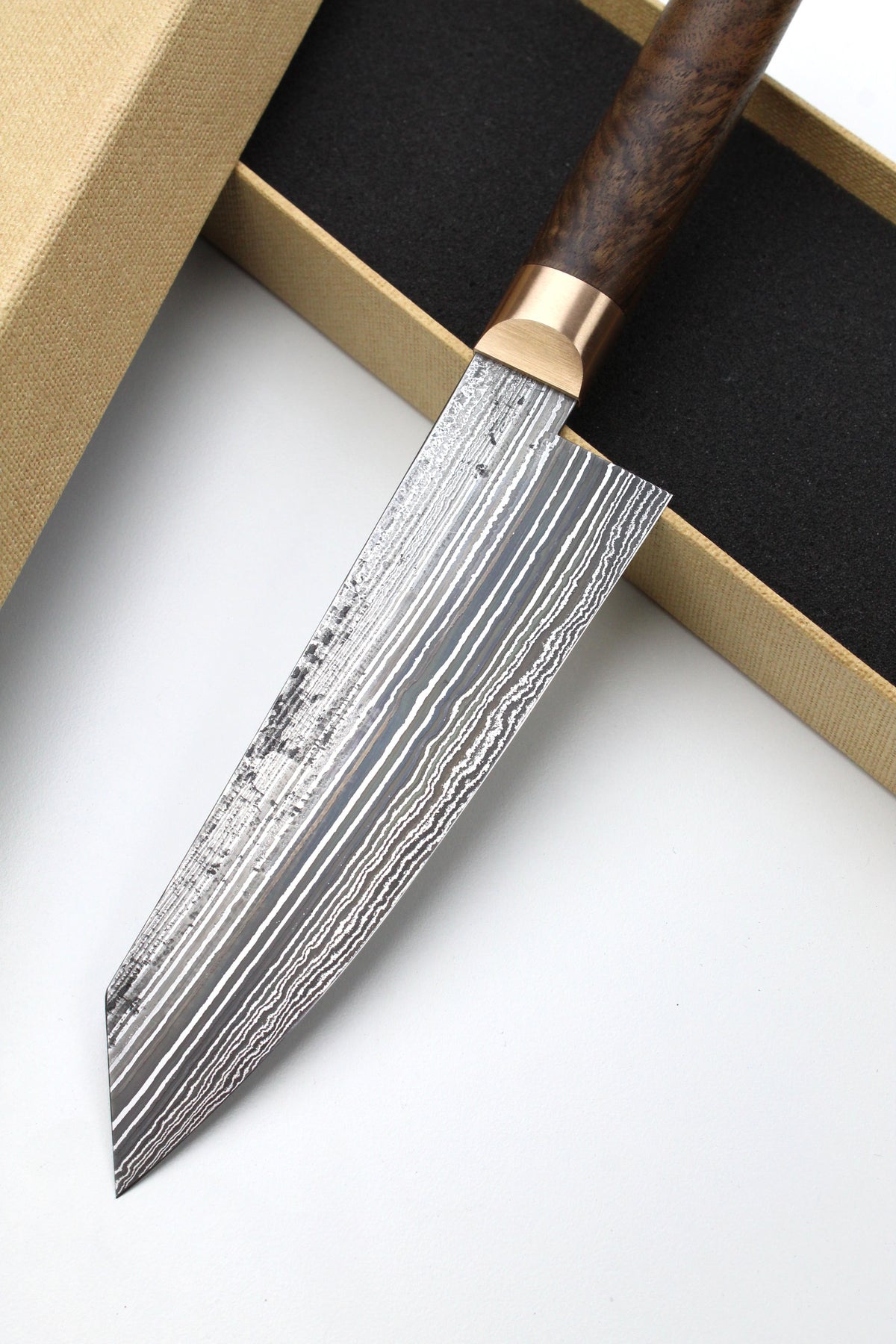 M-Santoku Walnuss mit Längsmaserung