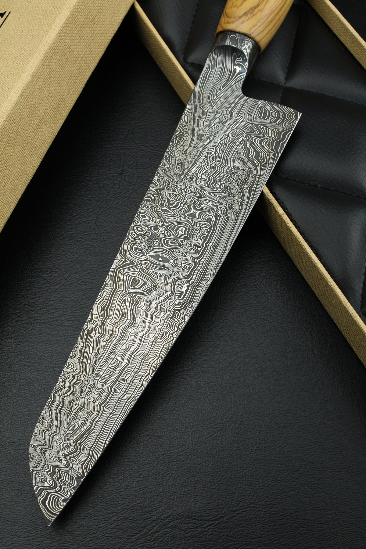 Gyuto Torsion 210 Olivgrün