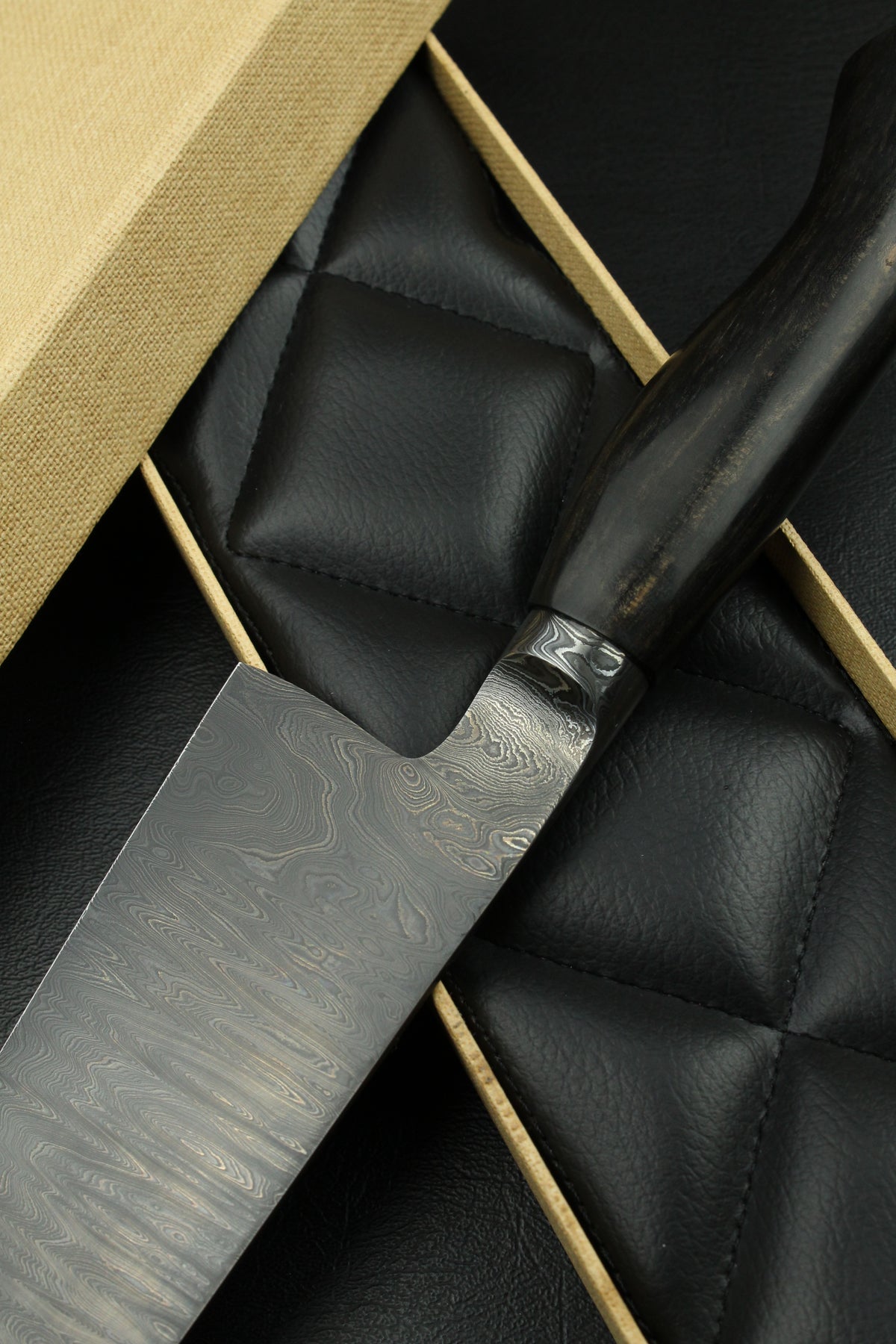 Gyuto 205 Schwarzes Ebenholz Dunkler Damast