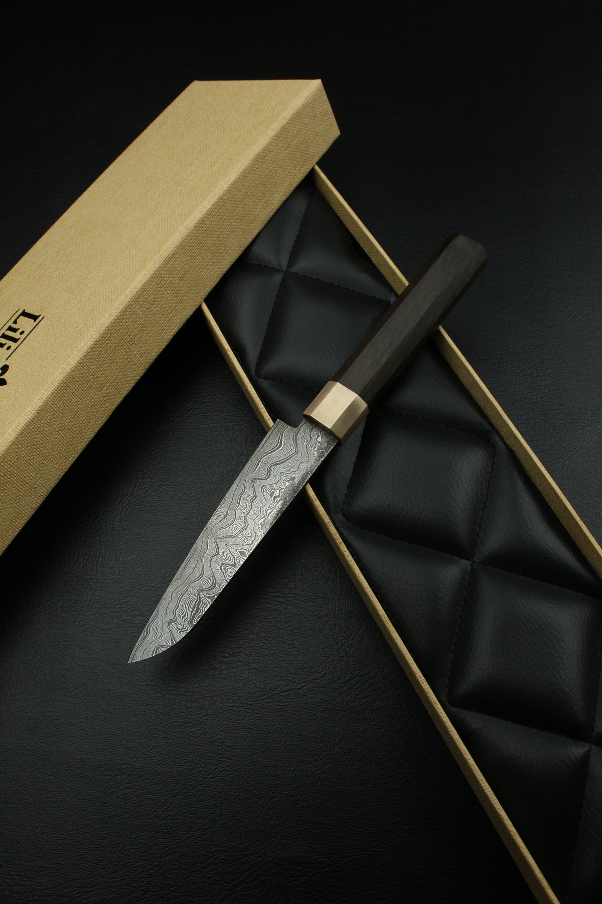 Petty Mooreiche 320 Damast