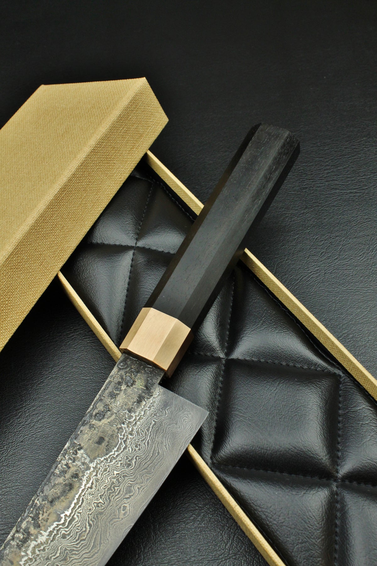 Damast-Gyuto 215 achteckig