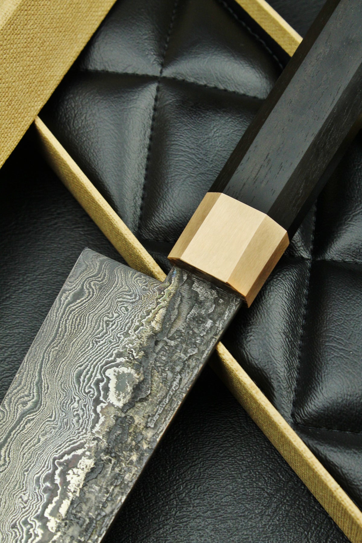 Damast-Gyuto 215 achteckig