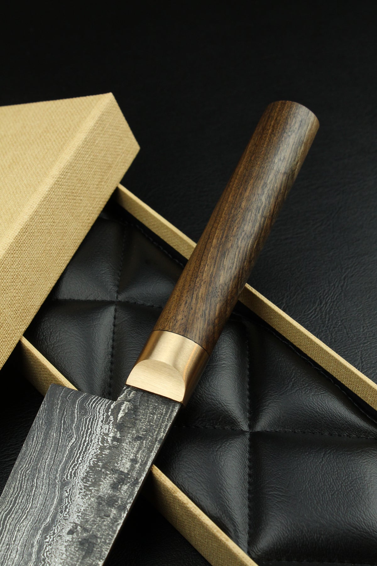 Damascus Gyuto 320L mit deutschem Walnussholz