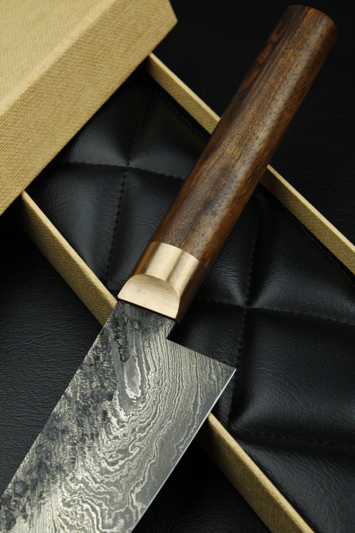 Gyutoknife Damascus HL Torsion Walnuss 1.0