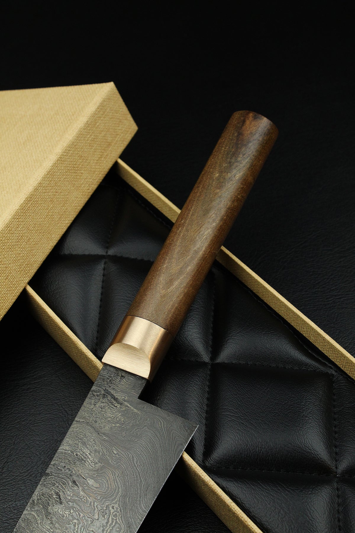 Damast-Santoku HL Torsion Walnuss