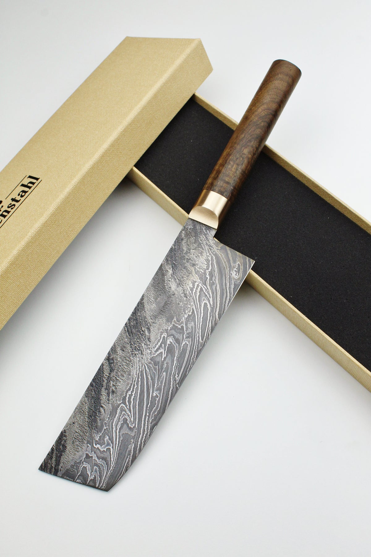 Nakiri Walnut Oval