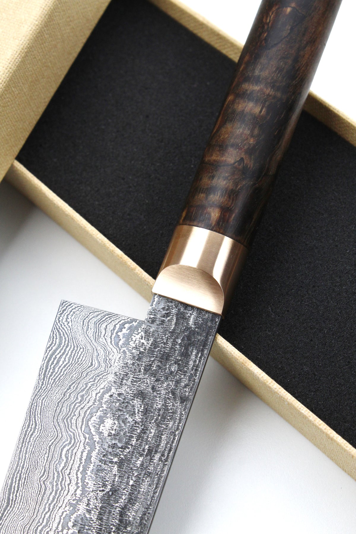 Damaskus Santoku 320L Walnuss stabilisiert