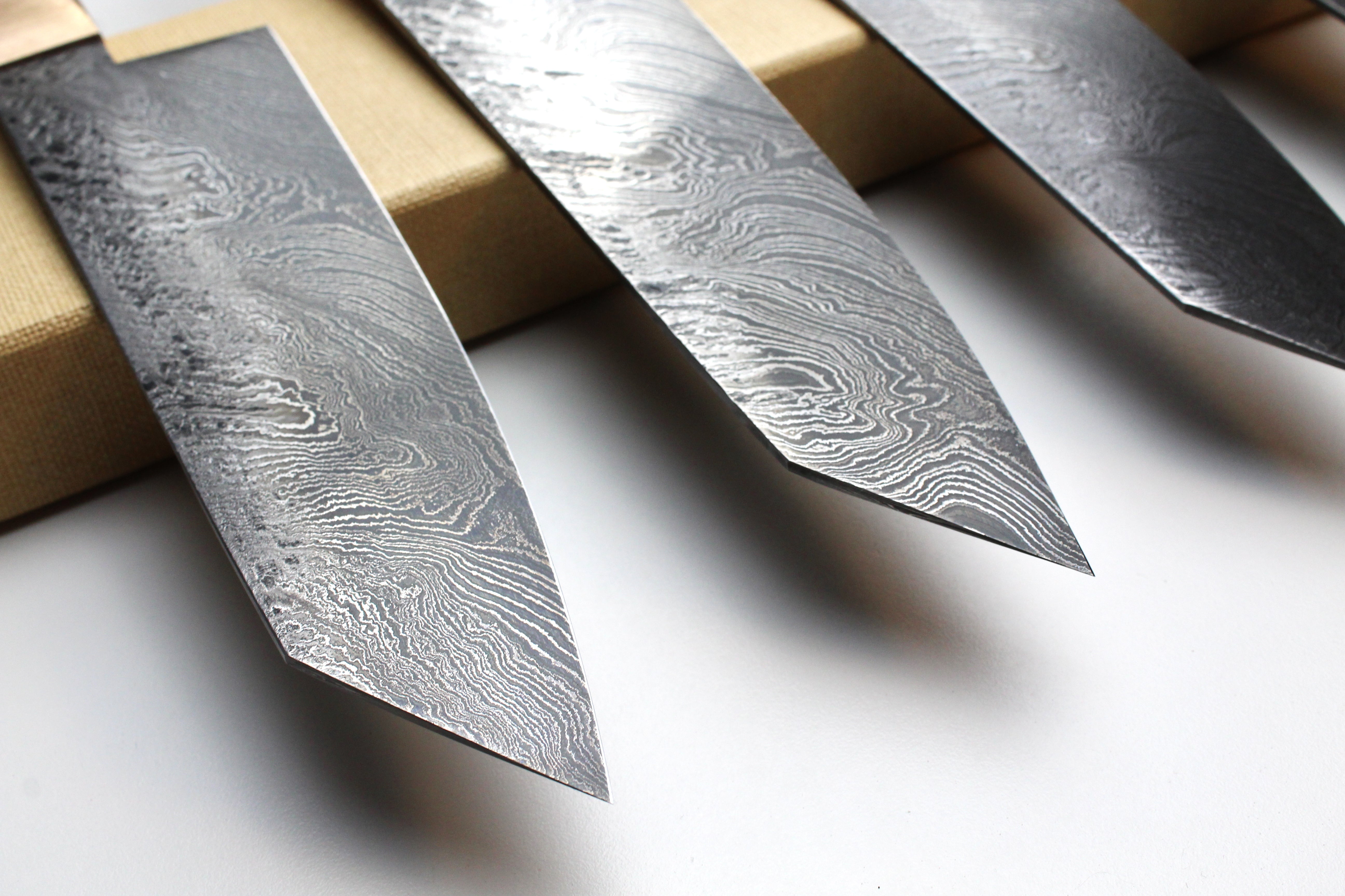 Das Lilienstahl V2 Walnuss